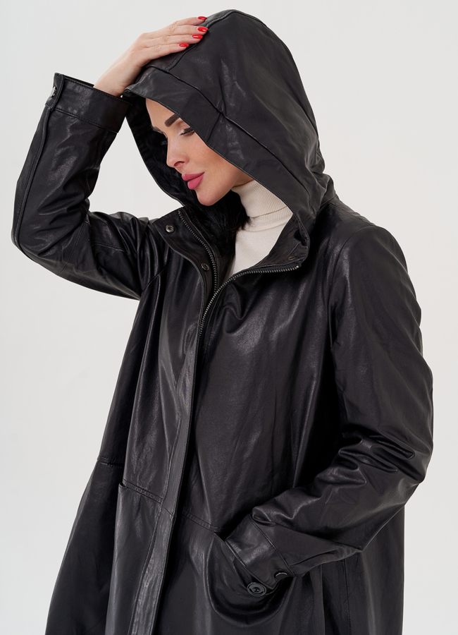 Длинный кожаный плащ с капюшоном модель № 24094 в рассрочку