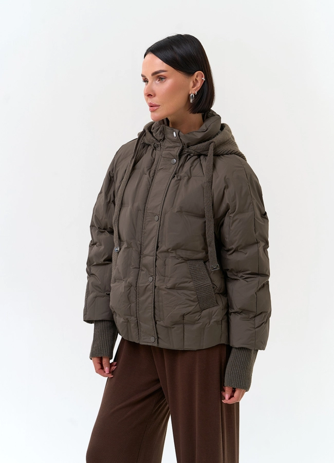 Женская куртка с трикотажным капюшоном модель № 33826 универмаг малина