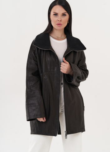 Кожаная удлиненная куртка черного цвета