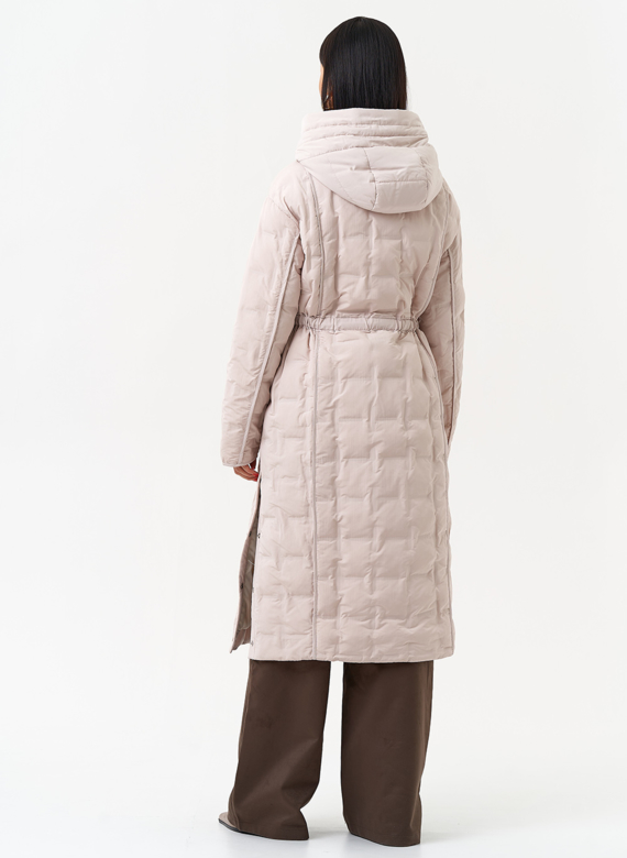 Женское утепленное пальто с капюшоном