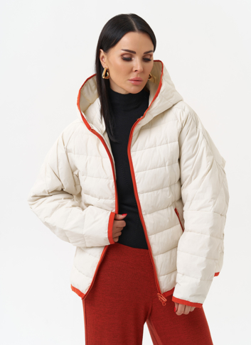 Женская утепленная куртка с капюшоном