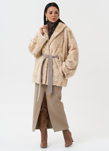 Женская шуба из меха норки