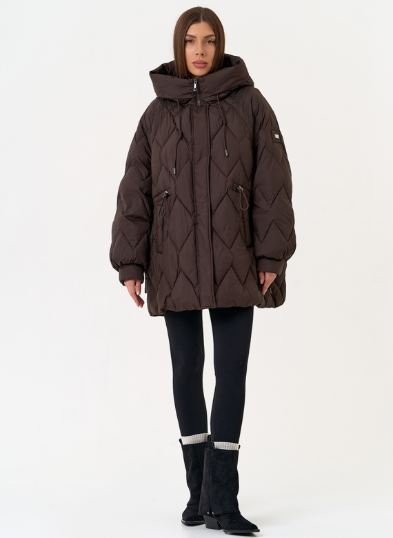 Женский пуховик с капюшоном коричневого цвета