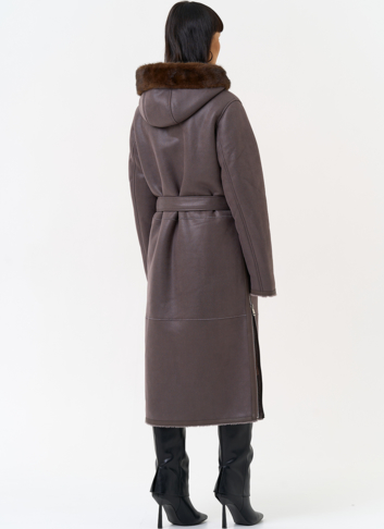 Женская дубленка из эко замши с поясом