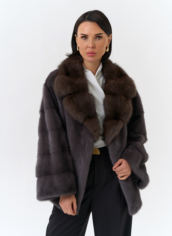 Куртка из меха норки с английским воротником из меха куницы