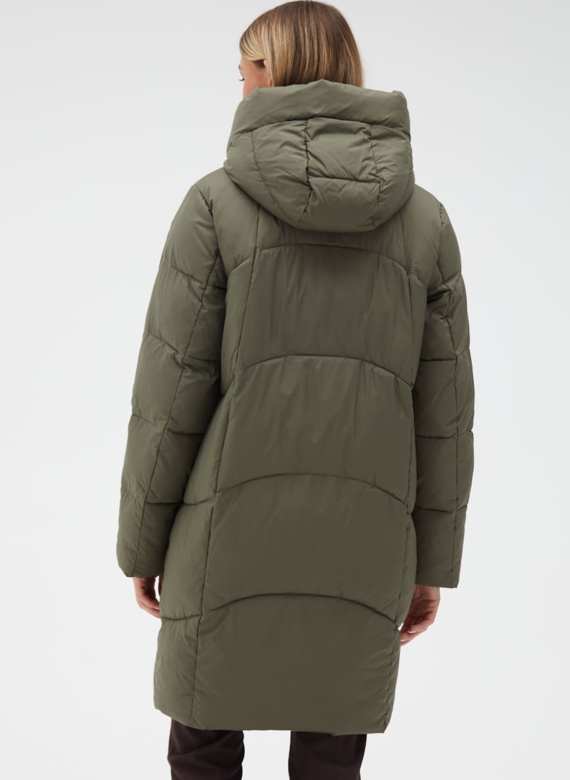 Женский пуховик с капюшоном