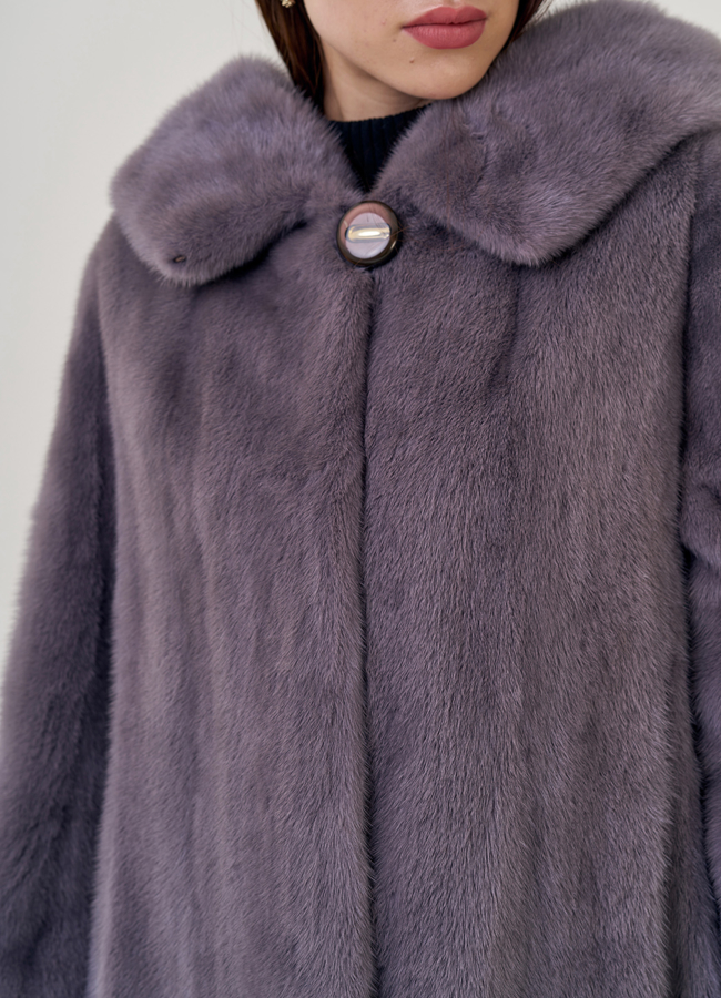 Шуба с капюшоном фиолетового цвета модель № 25819 в рассрочку