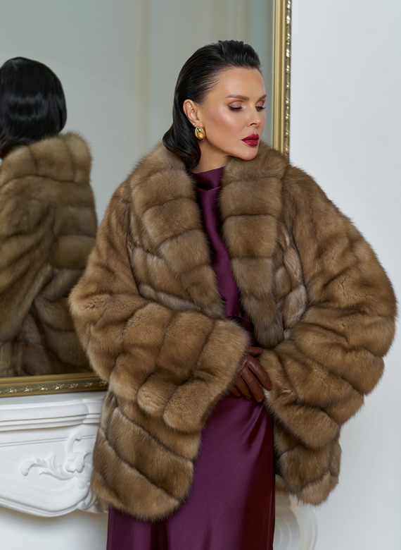 Женская шуба из куницы с воротником шаль Женская шуба из куницы с воротником шаль