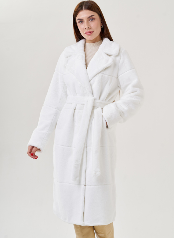 Белое пальто из эко меха