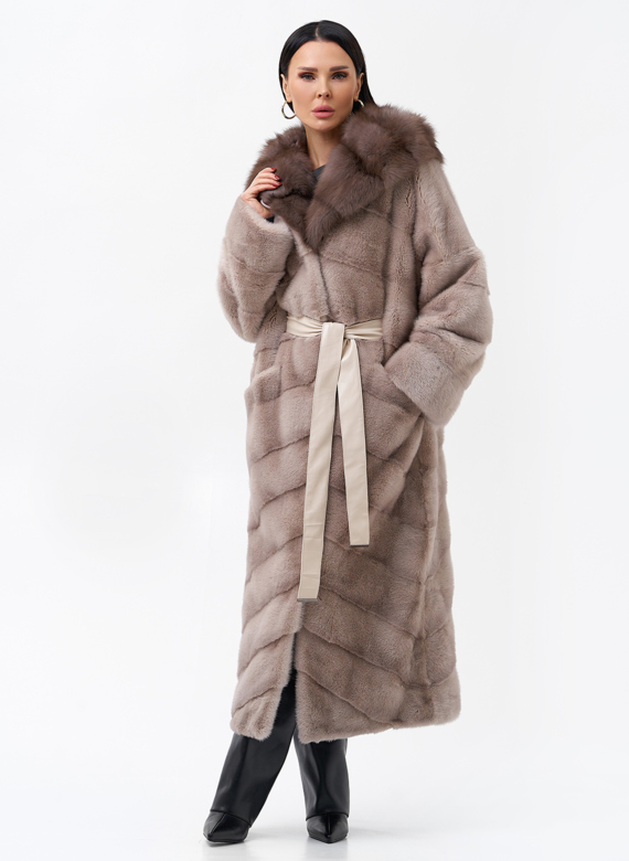 Длинная шуба из норки с капюшоном