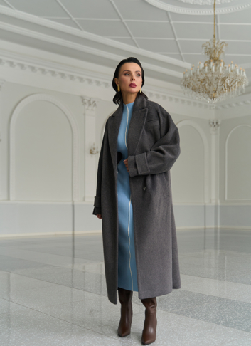 Женское пальто с поясом